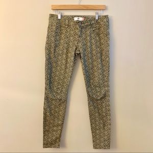 CABI Khaki Skinny Jeans Sz 2, fits like a 4